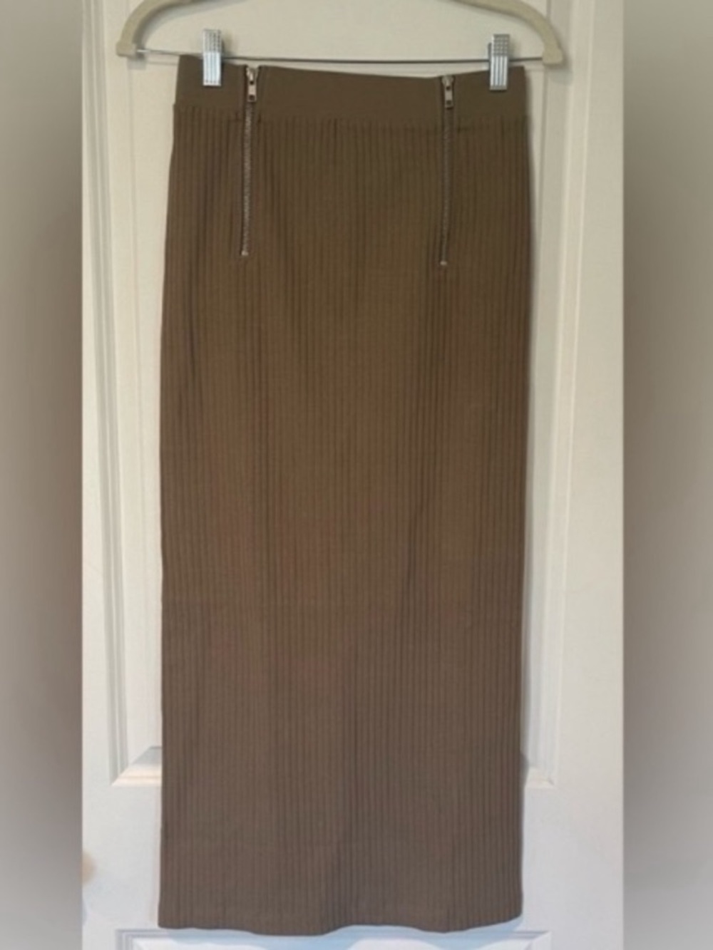 Zara Ribbed Maxi Skirt in Beige - Picture 2 of 6